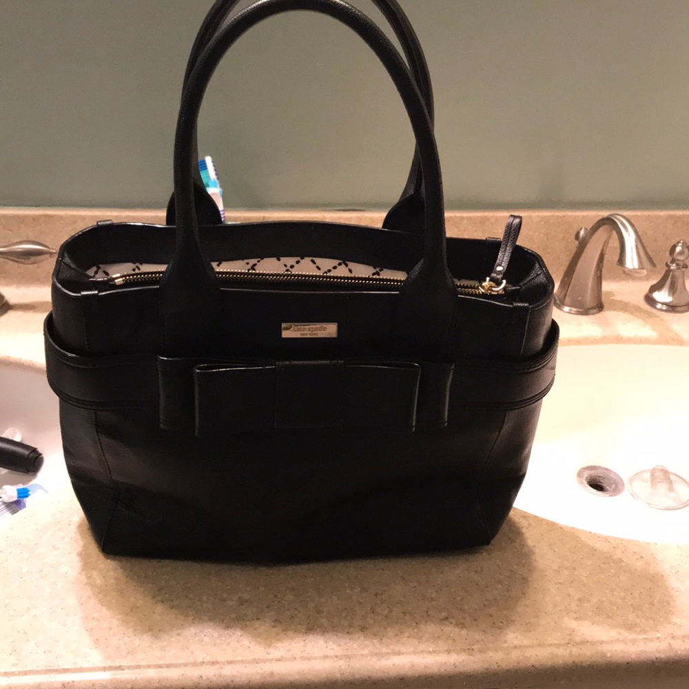 BLACK KATE SPADE BAG!